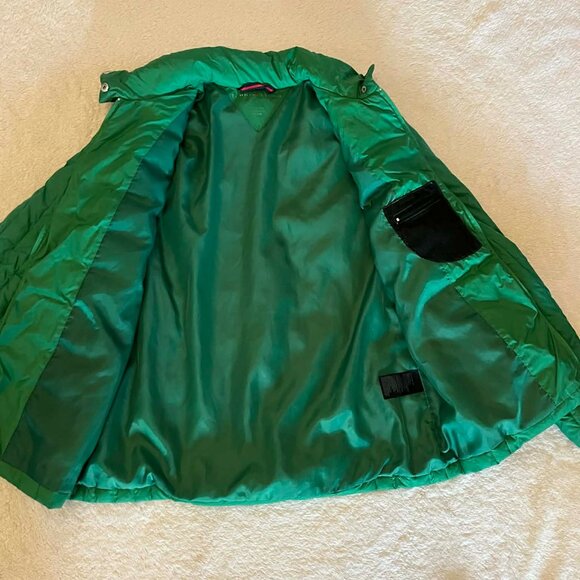 Tommy Hilfiger Women's Packable Lightweight Down Puffer Jacket size Medium - Picture 9 of 10